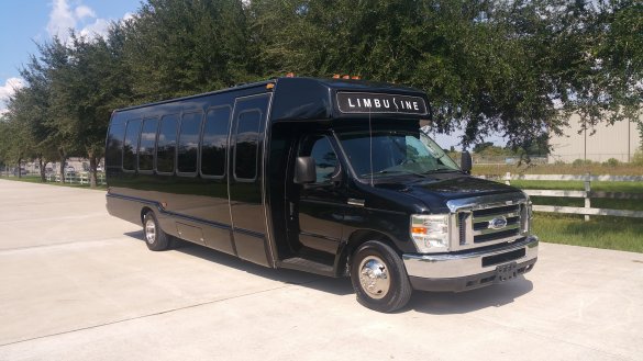 2008 Ford E450 Limo Bus for Sale in Houston, TX - Main Photo