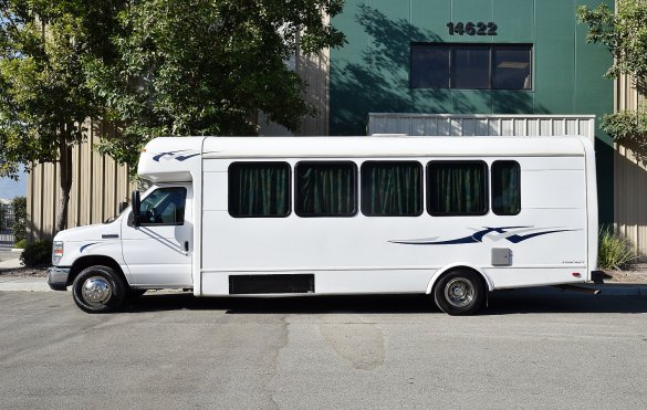2014 Ford E-450 Shuttle Bus for Sale in Fontana, CA - Photo 2