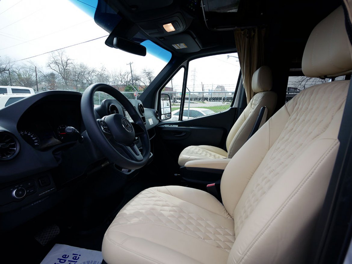 Sprinter for Sale in San Antonio, TX - Photo 4