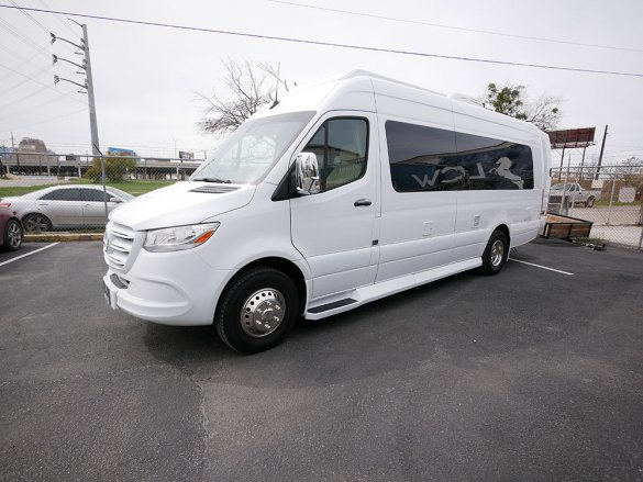 2018 Mercedes-Benz Sprinter Sprinter for Sale in San Antonio, TX - Photo 2