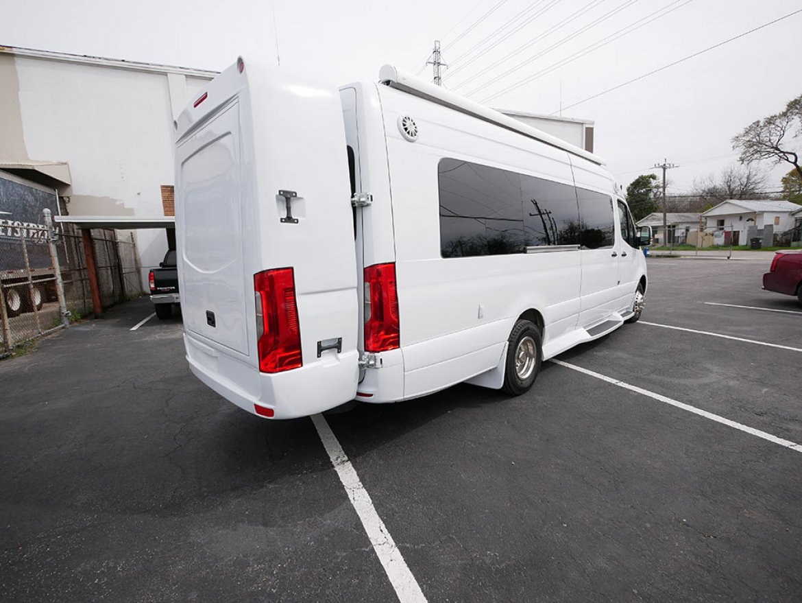 Sprinter for Sale in San Antonio, TX - Photo 3