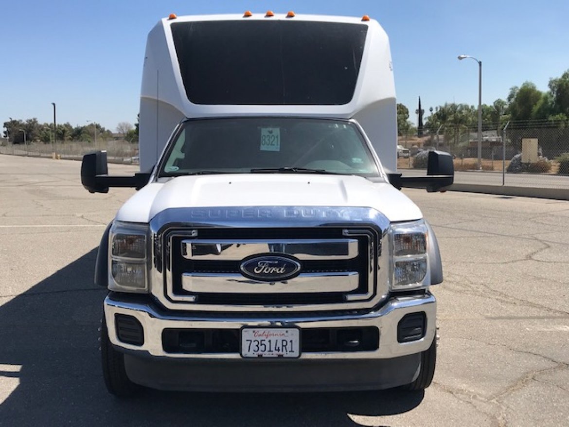 Executive Shuttle for sale: 2014 Ford F550 by Grech