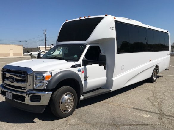 2014 Ford F550 Executive Shuttle for Sale in Riverside, CA - Photo 2