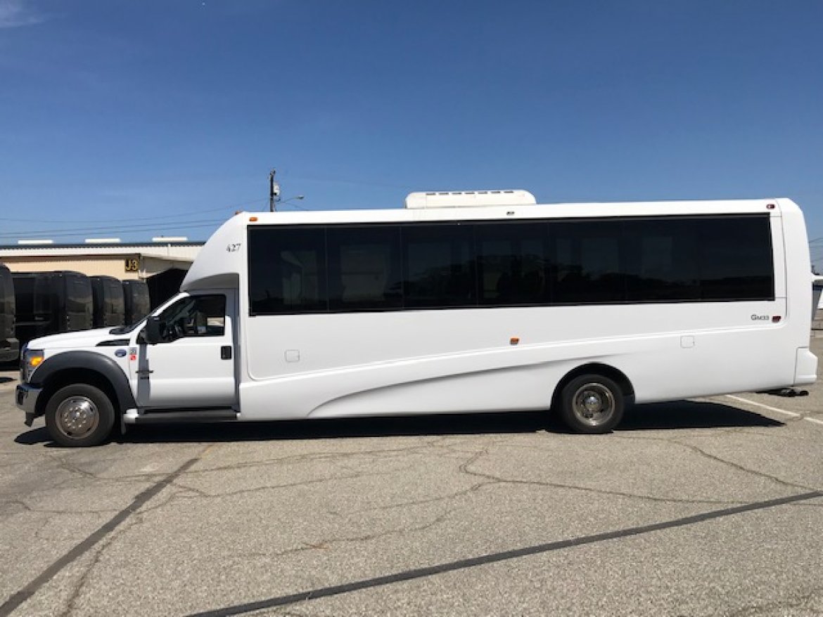 Executive Shuttle for Sale in Riverside, CA - Photo 4