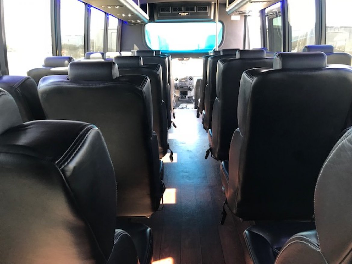 Executive Shuttle for Sale in Riverside, CA - Photo 15
