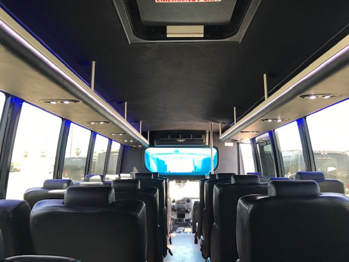 Executive Shuttle for Sale in Riverside, CA - Photo 14