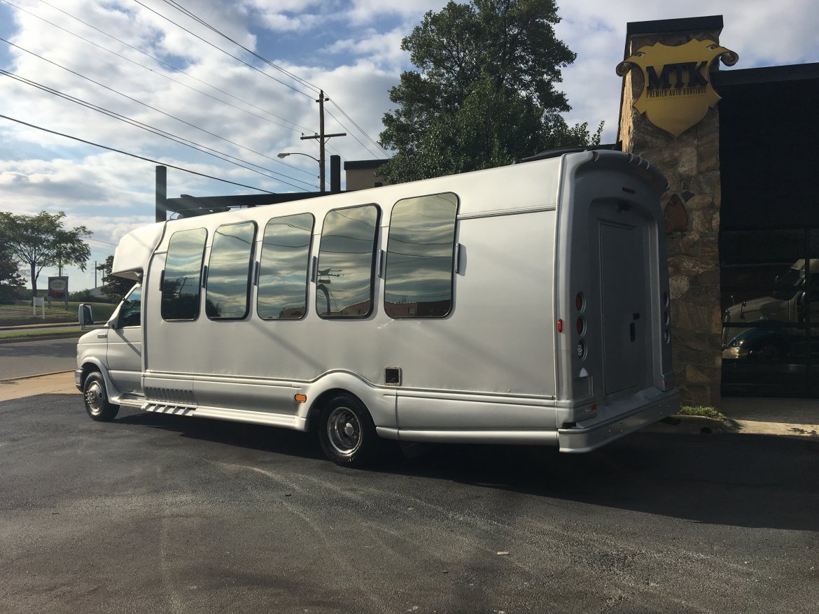 Limo Bus for Sale in Richmond, VA - Photo 6