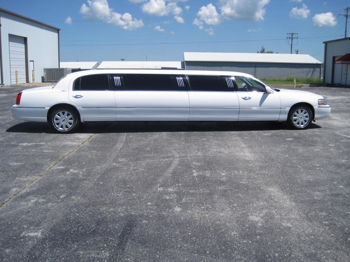 Limousine for sale: 2005 Lincoln Town Car 120&quot; by Executive Coach Builders