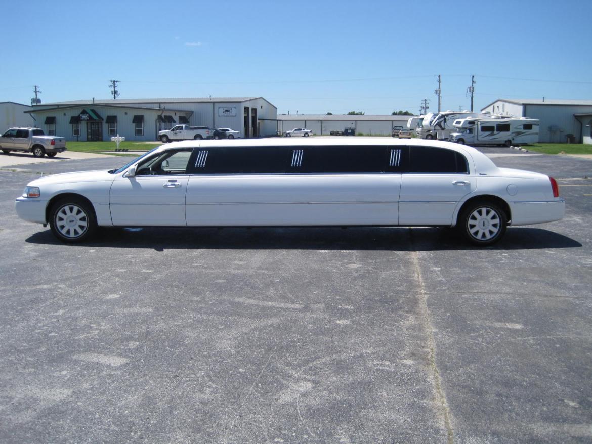 Photo of Limousine for sale: 2005 Lincoln Town Car 120" by Executive Coach Builders