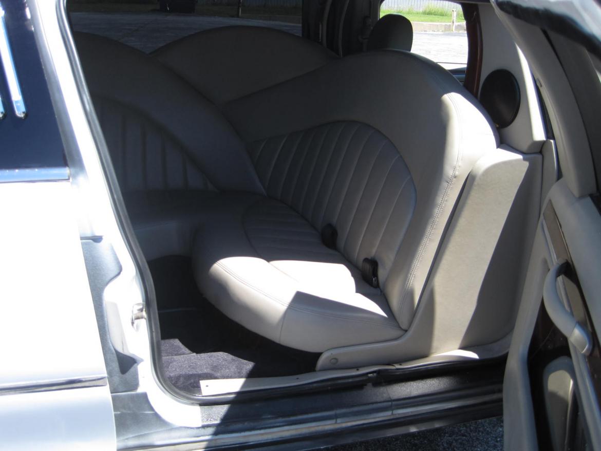 Photo of Limousine for sale: 2005 Lincoln Town Car 120" by Executive Coach Builders