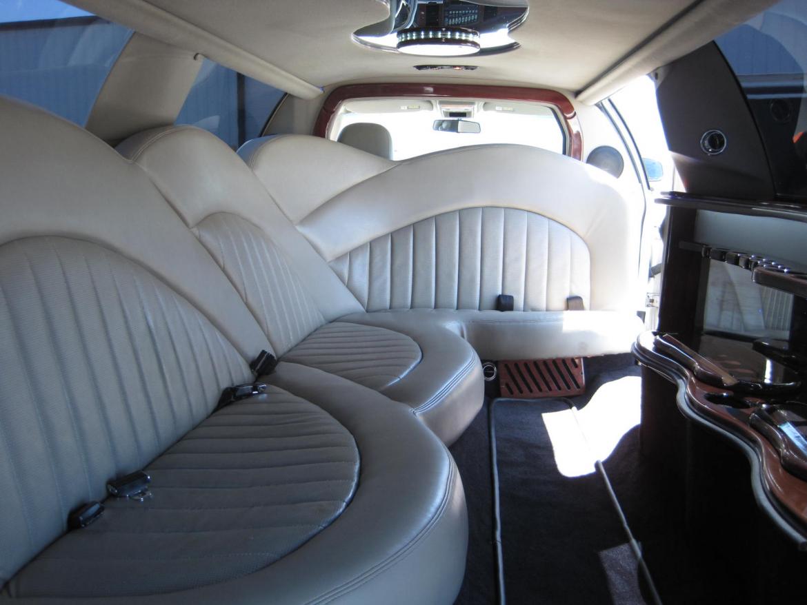 Photo of Limousine for sale: 2005 Lincoln Town Car 120" by Executive Coach Builders
