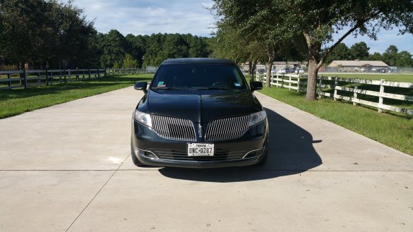 2014 Lincoln MKT Limousine for Sale in Houston, TX - Photo 2