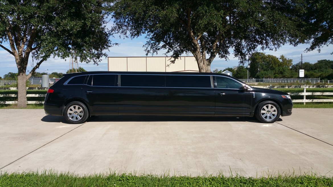 Limousine for Sale in Houston, TX - Photo 4