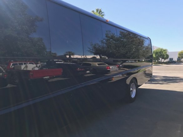 2015 Freightliner M2 Executive Shuttle for Sale in Riverside, CA - Photo 2