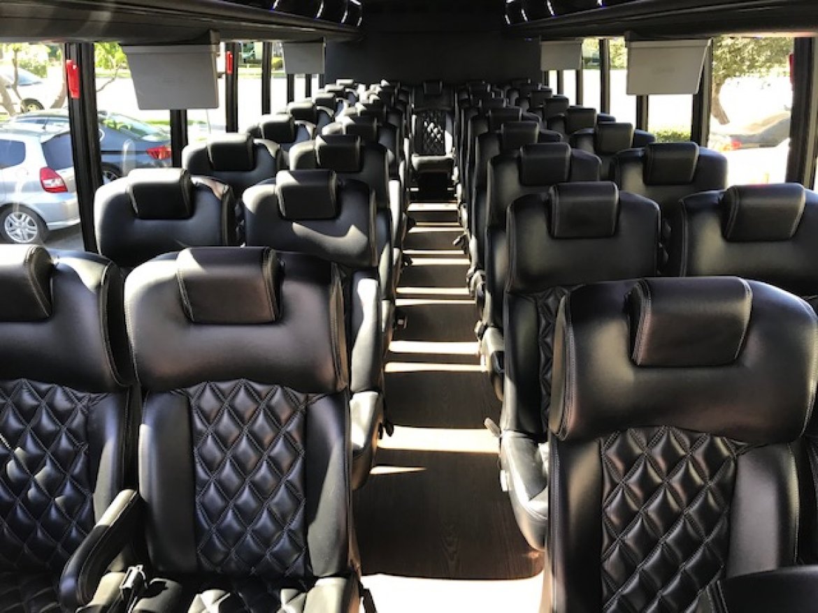 Executive Shuttle for Sale in Riverside, CA - Photo 9