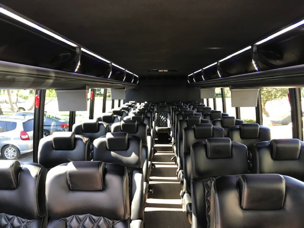 Executive Shuttle for Sale in Riverside, CA - Photo 10