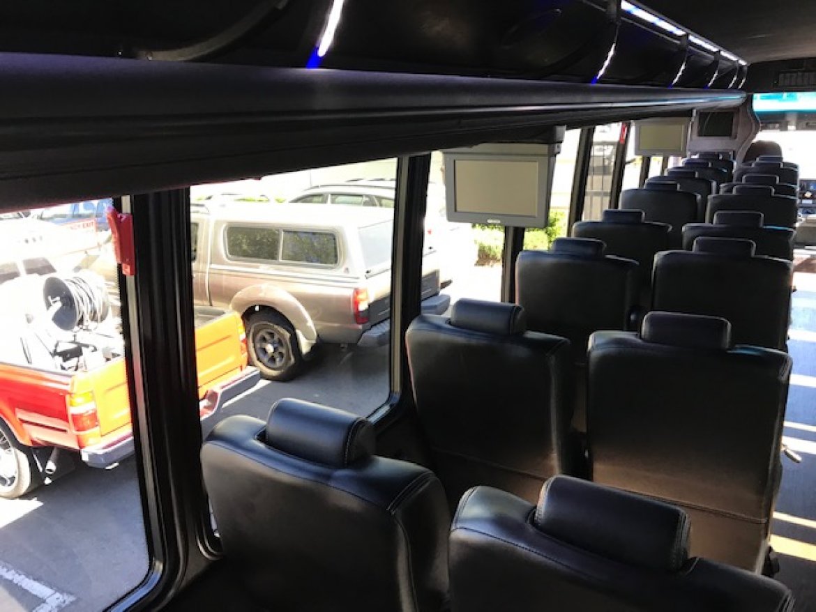 Executive Shuttle for Sale in Riverside, CA - Photo 16