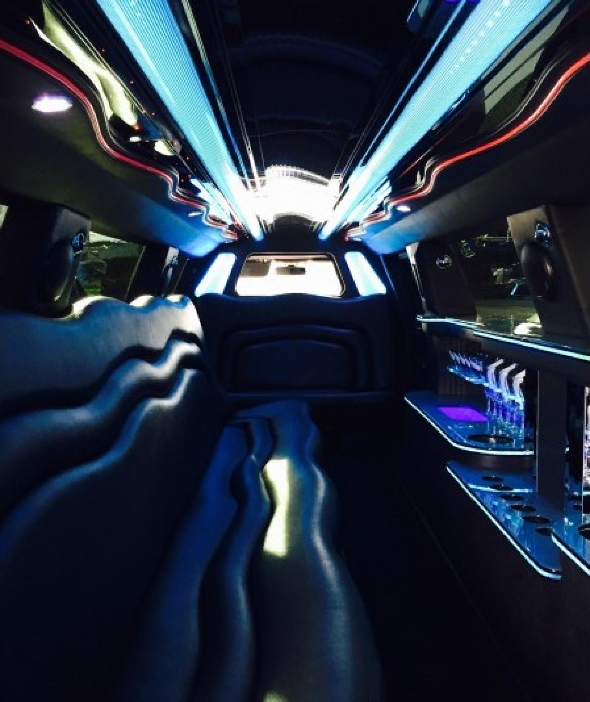 Photo of Limousine for sale: 2014 Lincoln MKT 5-Door 14-Pass 4WD 180" by Limos by Moonlight