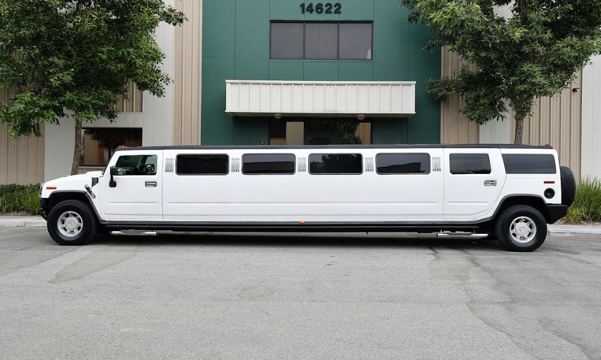 SUV Stretch for Sale in Fontana, CA - Photo 2