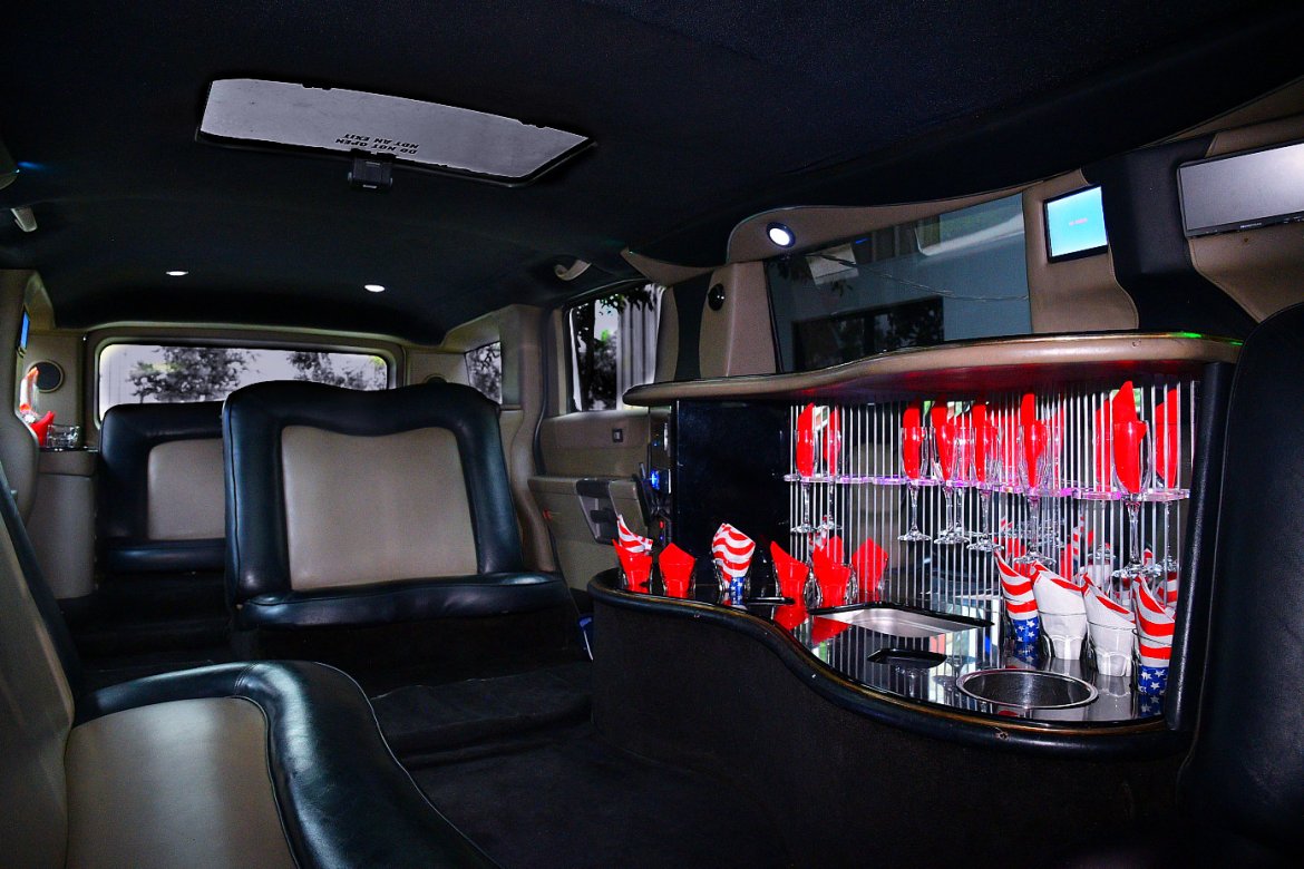 SUV Stretch for Sale in Fontana, CA - Photo 13