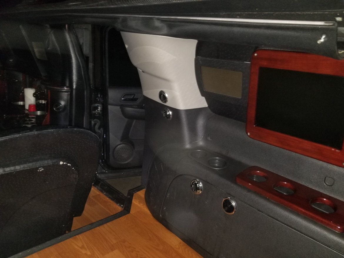 SUV Stretch for Sale in columbus, OH - Photo 63