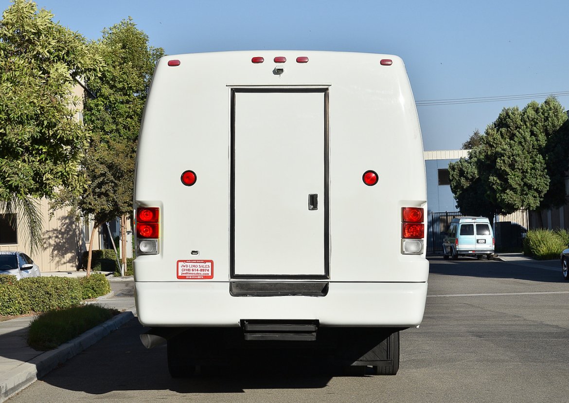 Limo Bus for Sale in Fontana, CA - Photo 8