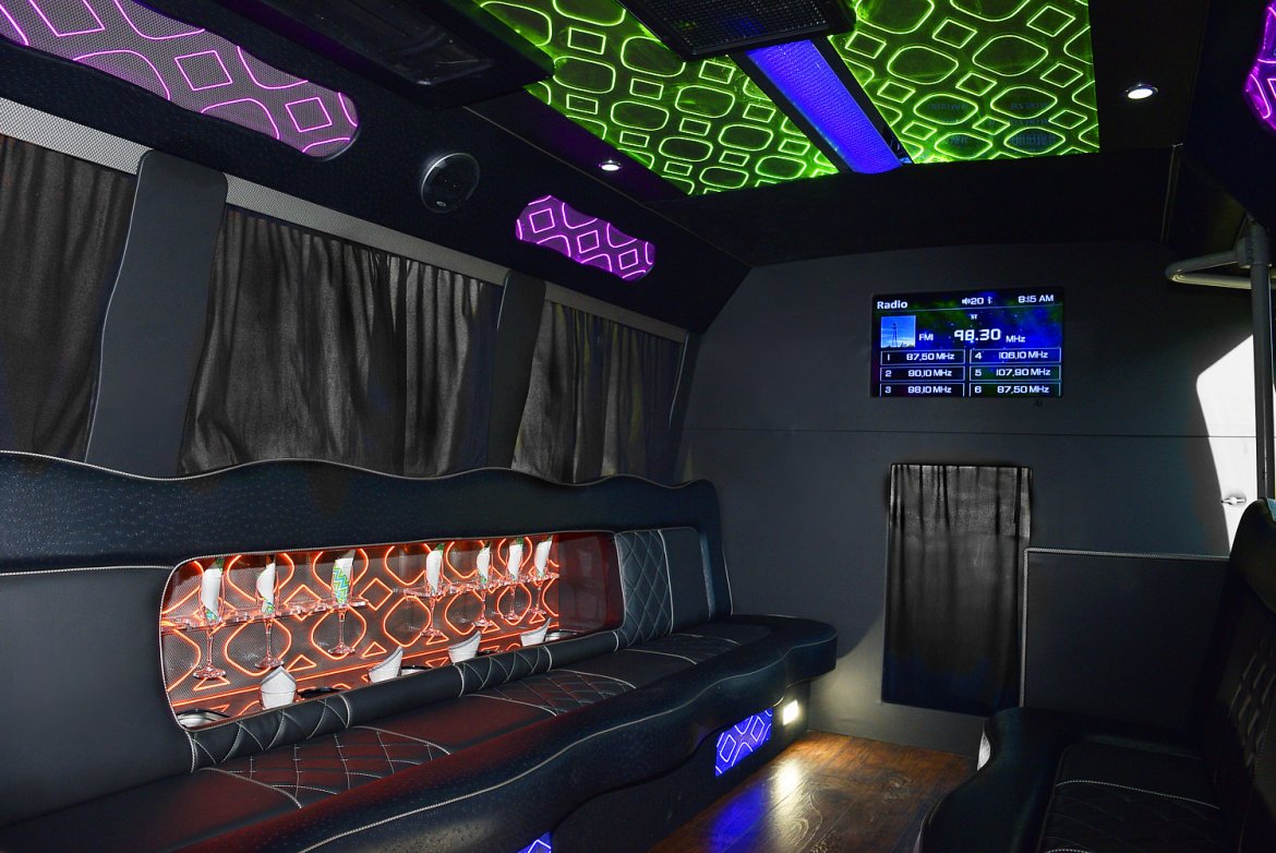 Limo Bus for Sale in Fontana, CA - Photo 12