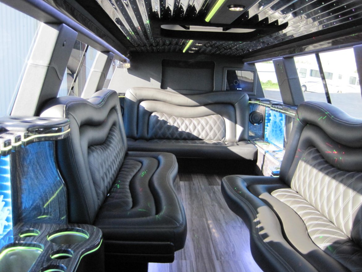 SUV Stretch for Sale in Ozark, MO - Photo 16