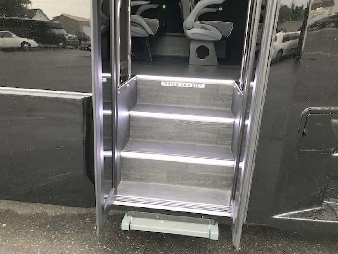 Shuttle Bus for Sale in Oaklyn, NJ - Photo 11