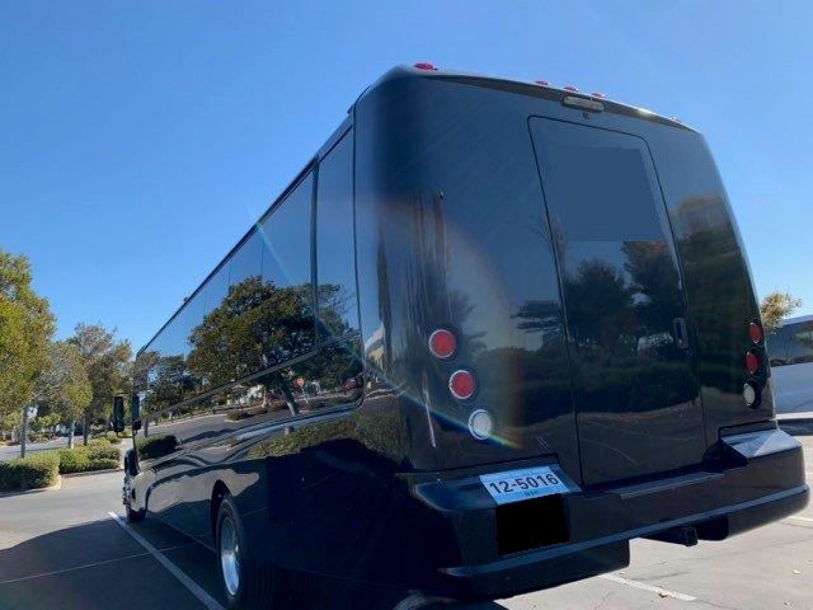 Executive Shuttle for Sale in San Mateo, CA - Photo 4
