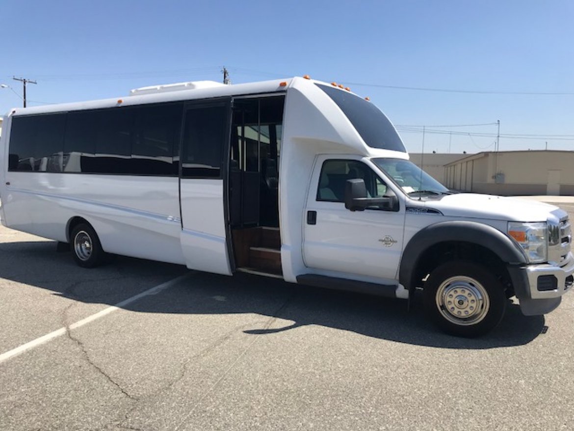 Executive Shuttle for sale: 2013 Ford F550 by Grech Motors
