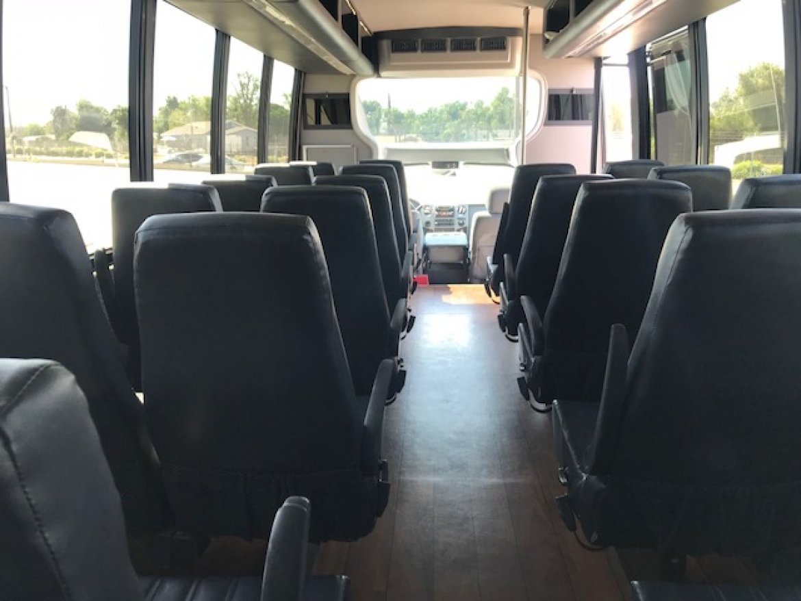 Executive Shuttle for Sale in Riverside, CA - Photo 12