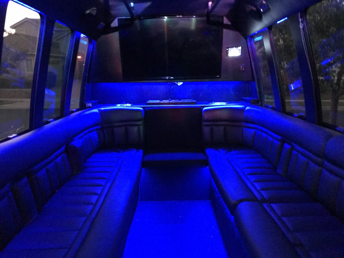 Limo Bus for Sale in West Sacramento, CA - Photo 4