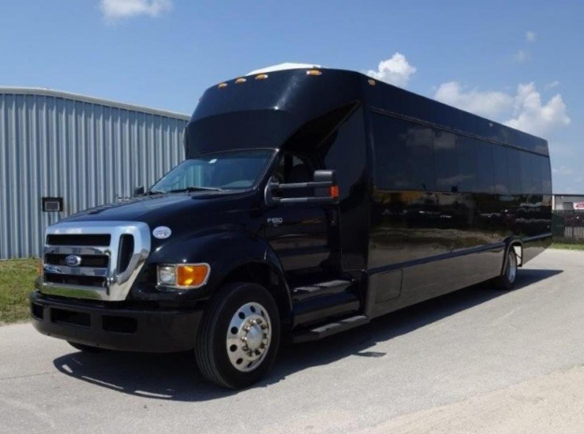 Used 2011 Ford F650 37-Pass for sale in St Petersburg, FL #WS-10168 ...