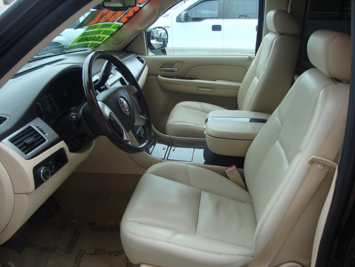 CEO SUV Mobile Office for Sale in LOCKPORT, NY - Photo 18