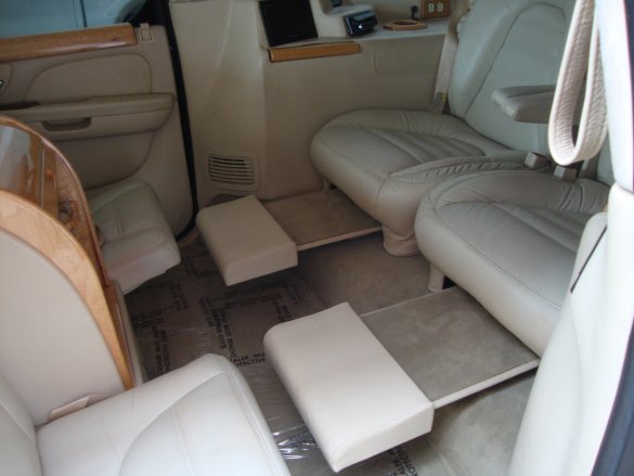2007 Audi ESCALADE ESV CEO EDITION CEO SUV Mobile Office for Sale in LOCKPORT, NY - Photo 2