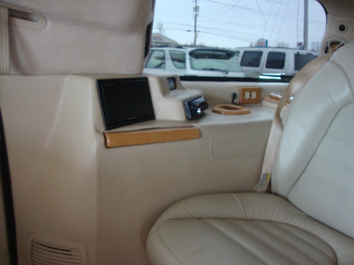 CEO SUV Mobile Office for Sale in LOCKPORT, NY - Photo 26