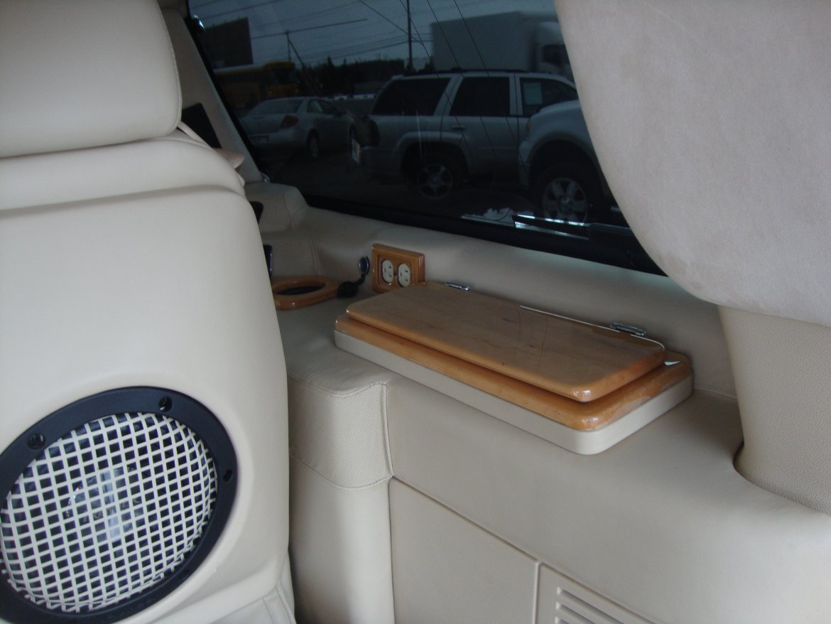CEO SUV Mobile Office for Sale in LOCKPORT, NY - Photo 28