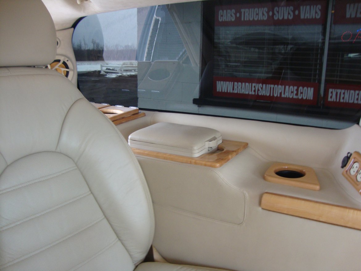 CEO SUV Mobile Office for Sale in LOCKPORT, NY - Photo 32