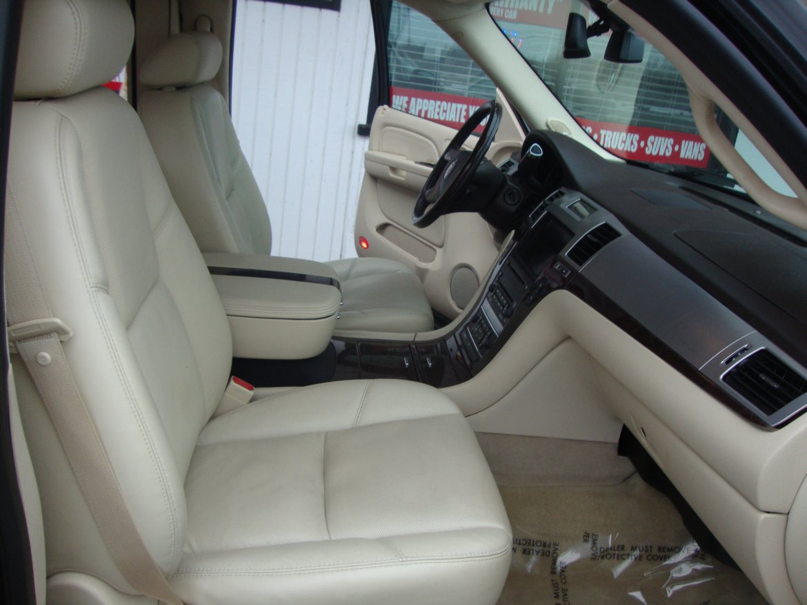 CEO SUV Mobile Office for Sale in LOCKPORT, NY - Photo 20