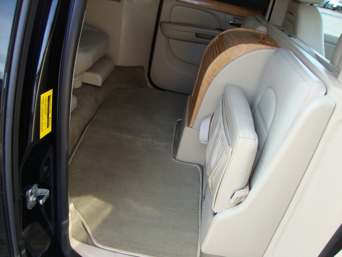 CEO SUV Mobile Office for Sale in LOCKPORT, NY - Photo 51