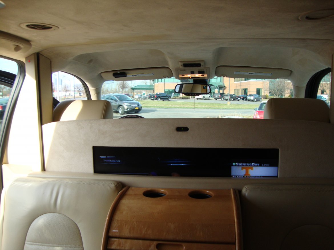 CEO SUV Mobile Office for Sale in LOCKPORT, NY - Photo 62