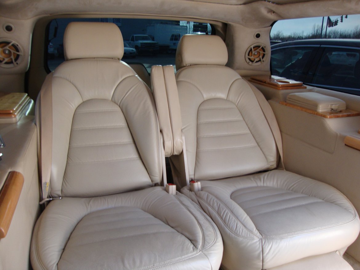CEO SUV Mobile Office for Sale in LOCKPORT, NY - Photo 64