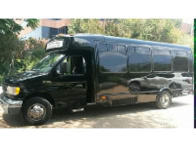 1999 Ford E-350 Limo Bus for Sale in La Puente, CA - Main Photo