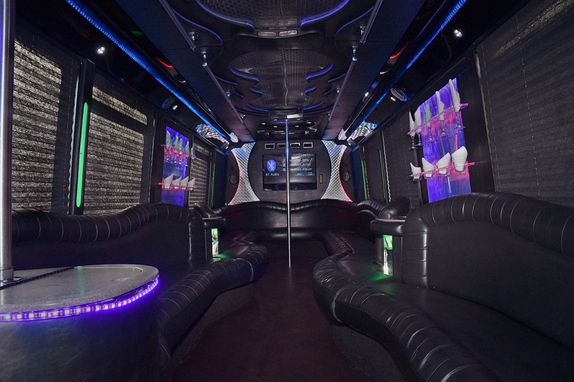 Limo Bus for Sale in Fontana, CA - Photo 14