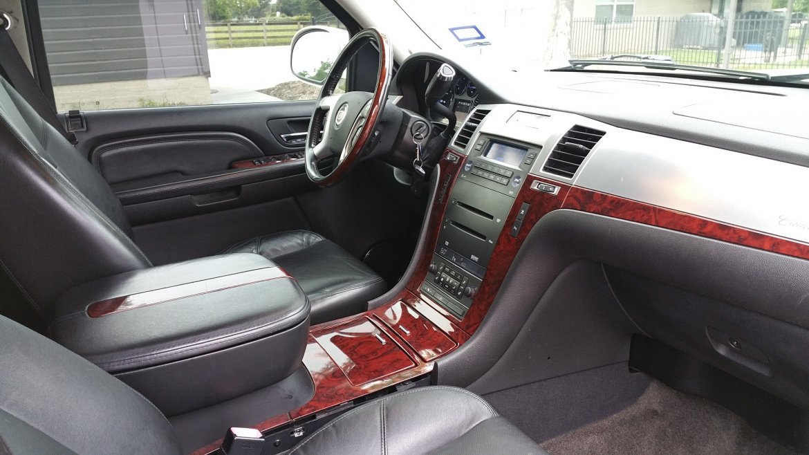 SUV Stretch for Sale in Omaha, NE - Photo 11