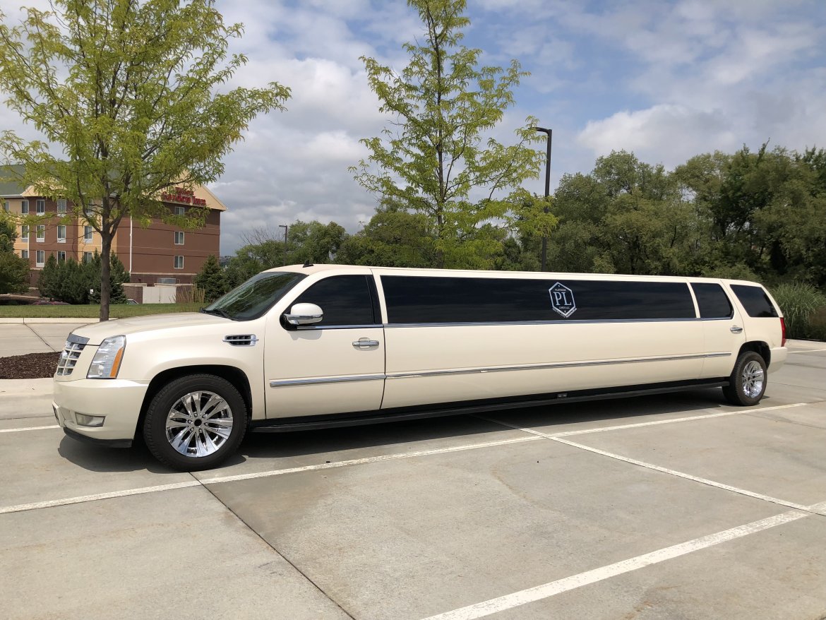 SUV Stretch for Sale in Omaha, NE - Photo 3