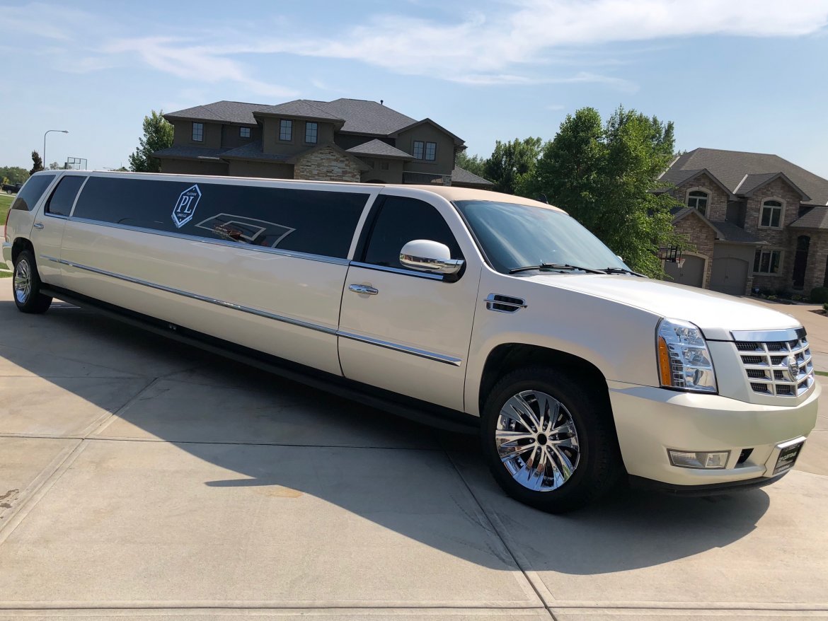 SUV Stretch for Sale in Omaha, NE - Photo 15