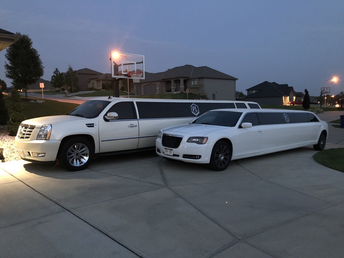 SUV Stretch for Sale in Omaha, NE - Photo 18