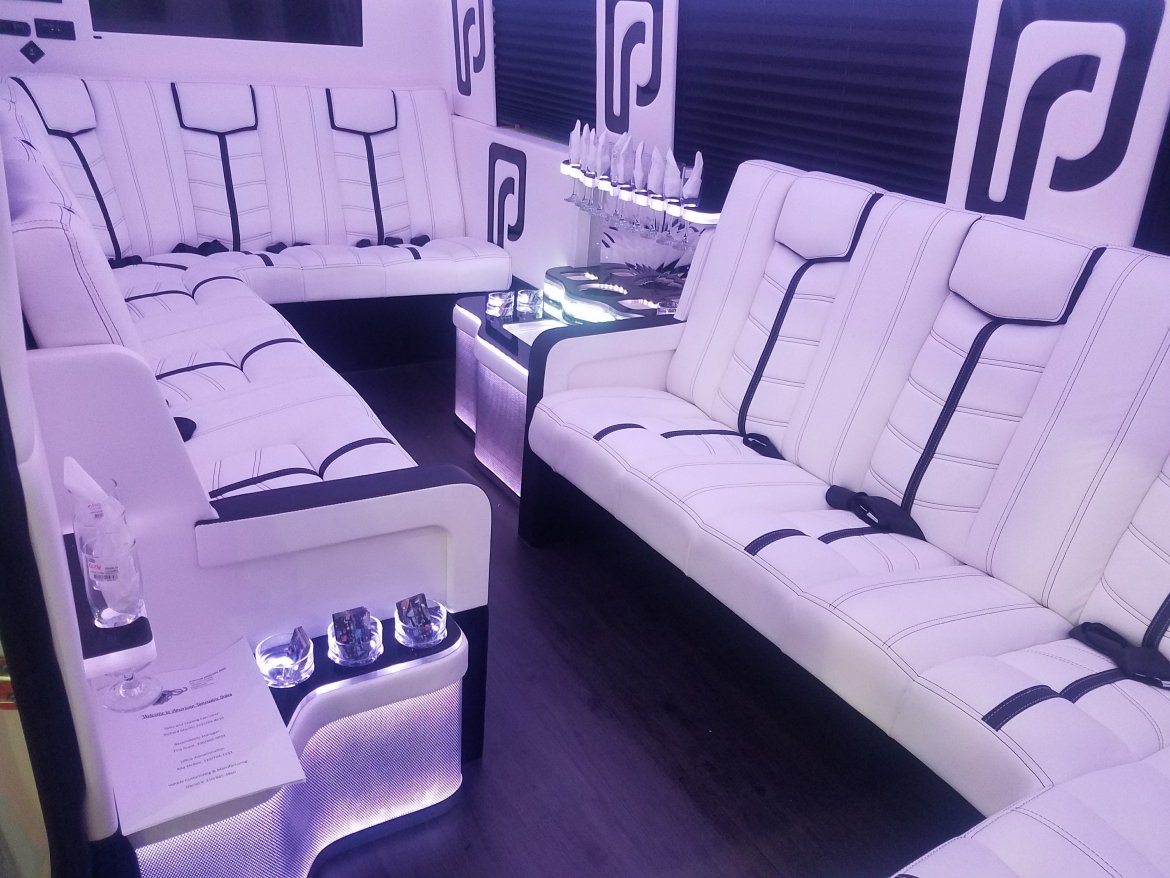 Limo Bus for Sale in Los Angeles, CA - Photo 7